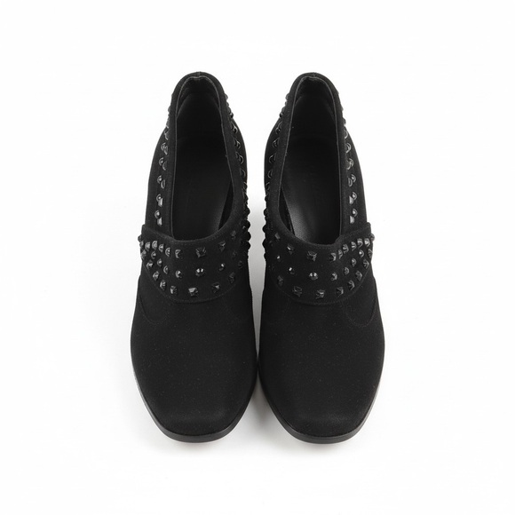 Kenneth Cole Reaction Shoes - Kenneth Cole Reaction Black Studded Slip-On Heeled Boots size 7